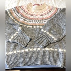 Francesca's Collections Gray and Pink Patterned Sweater